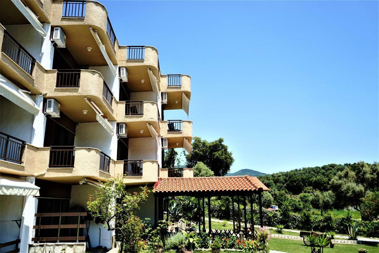 Pension Karvounoskala Stratoni Exterior foto